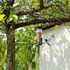 Automatic bird feeder; suspended hummingbird feeder for Garden Yard Outdoor Decoration